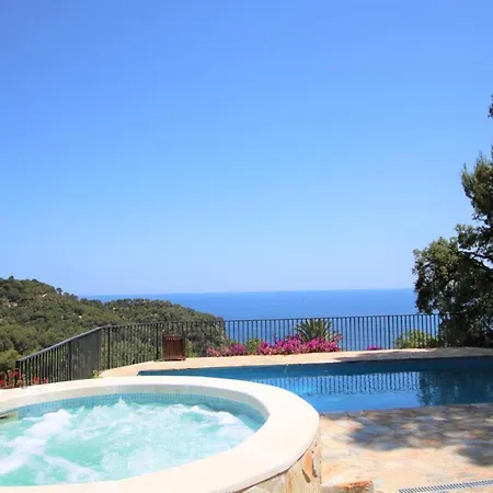 Canyelles Villa *